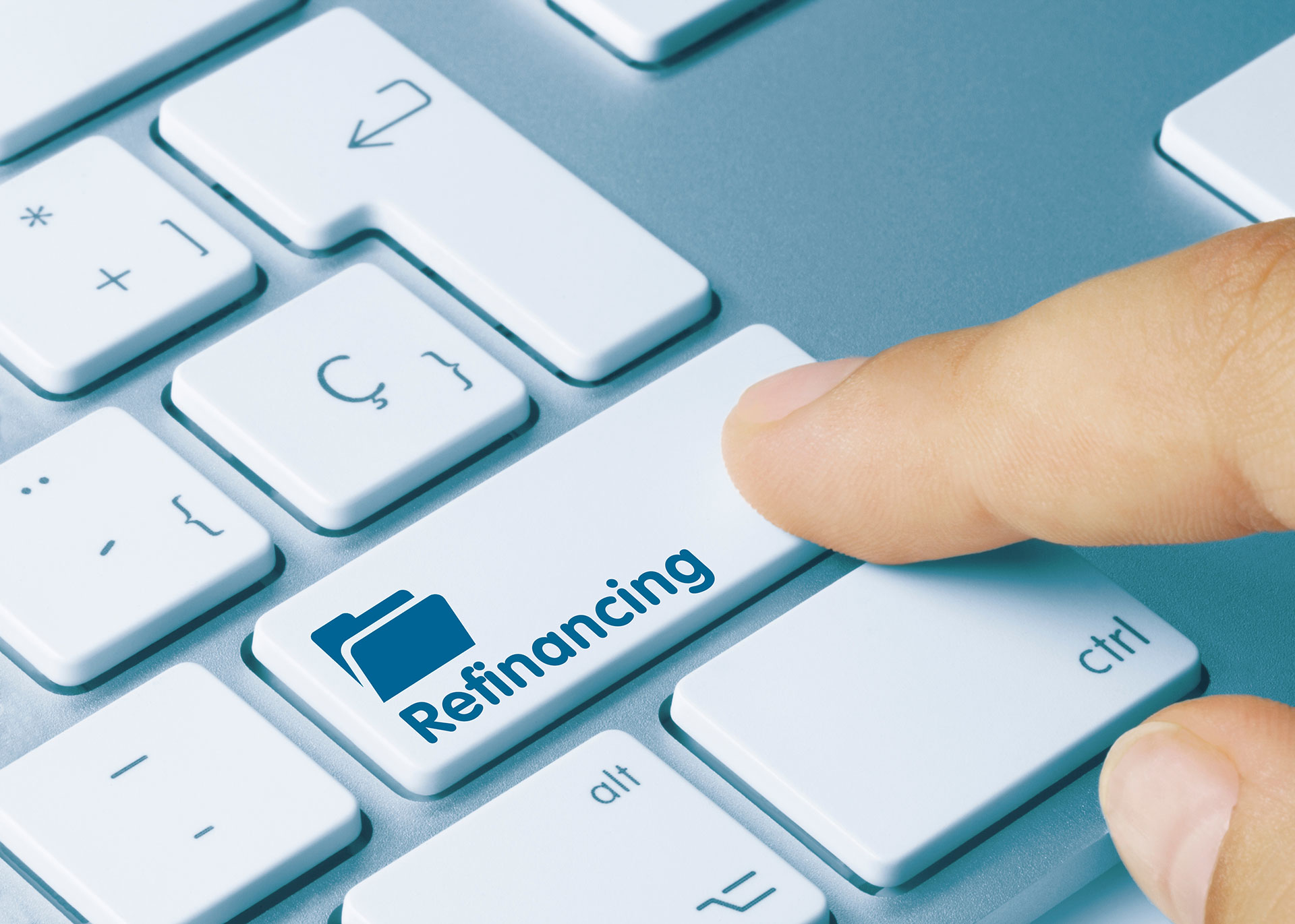 Colorado homeowner comparing mortgage refinance payment, closing costs, and break-even options